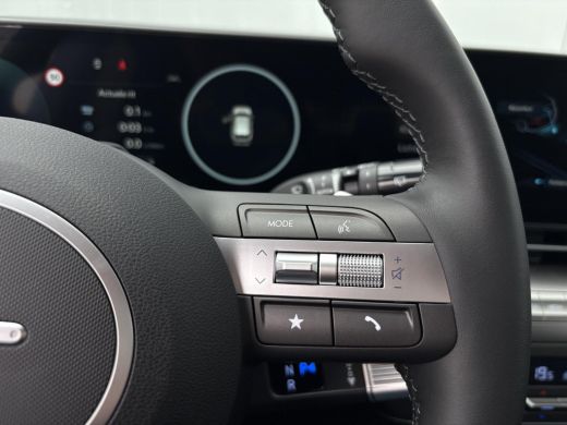 Hyundai Kona 1.6 GDI HEV Comfort Plus / Stoelverwarming voor en achter / Stuurverwarming / Navigatie / Apple C... ActivLease financial lease