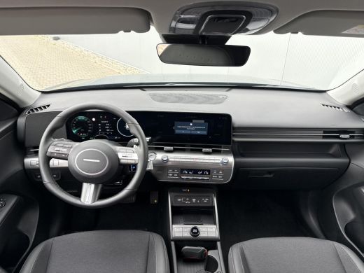 Hyundai Kona 1.6 GDI HEV Comfort Plus / Stoelverwarming voor en achter / Stuurverwarming / Navigatie / Apple C... ActivLease financial lease