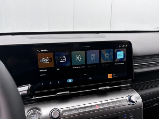 Hyundai Kona 1.6 GDI HEV Comfort Plus / Stoelverwarming voor en achter / Stuurverwarming / Navigatie / Apple C... ActivLease financial lease