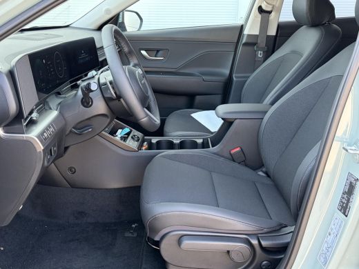 Hyundai Kona 1.6 GDI HEV Comfort Plus / Elektrische Achterklep / Stoel Verwarming V+A / Stuur Verwarming / Key... ActivLease financial lease