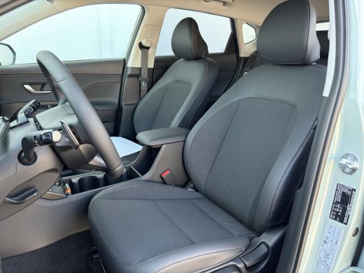 Hyundai Kona 1.6 GDI HEV Comfort Plus / Elektrische Achterklep / Stoel Verwarming V+A / Stuur Verwarming / Key... ActivLease financial lease