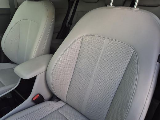 Hyundai Kona 1.6 GDI HEV Premium Sky | 18-inch lichtmetalen velgen met 215/55 R18-banden | Apple Carplay/Andro... ActivLease financial lease