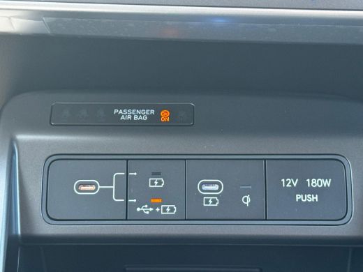 Hyundai Kona 1.6 GDI HEV Premium Sky / Schuif- & Kanteldak / Stoelverkoeling / Stoelverwarming Voor + Achter /... ActivLease financial lease