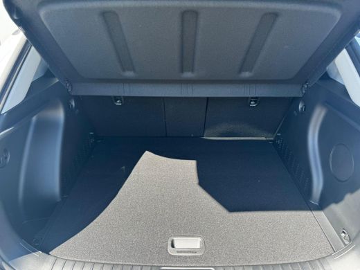 Hyundai Kona 1.6 GDI HEV Premium Sky / Schuif- & Kanteldak / Stoelverkoeling / Stoelverwarming Voor + Achter /... ActivLease financial lease