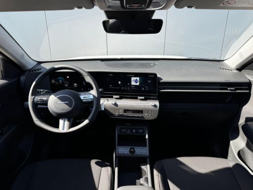 Hyundai Kona Comfort 64.8 kWh / Achteruitrijcamera / Dynamische Navigatie / Adaptive Cruise Control / Climate ... ActivLease financial lease