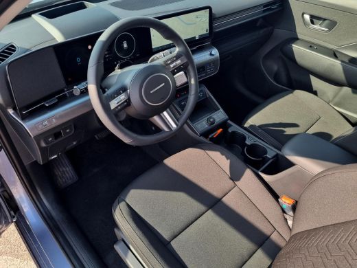 Hyundai Kona Comfort Smart 65.4 kWh / Navigatie / Cruise Control Adaptief / Climate Control / Achterklep Elekt... ActivLease financial lease