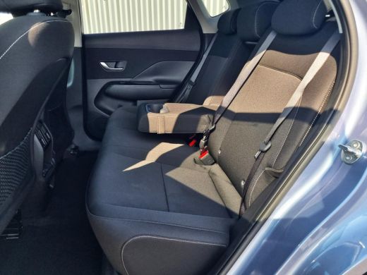 Hyundai Kona Comfort Smart 65.4 kWh / Navigatie / Cruise Control Adaptief / Climate Control / Achterklep Elekt... ActivLease financial lease