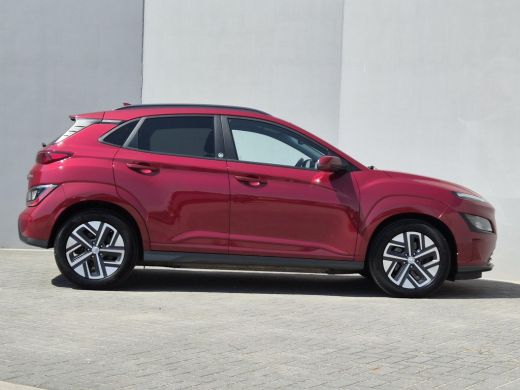 Hyundai Kona Kona EV Comfort 39 kWh / SOH 100% / 3 fase Laden/ 8 jaar Batterijgarantie/  Fabrieksgarantie tot ... ActivLease financial lease