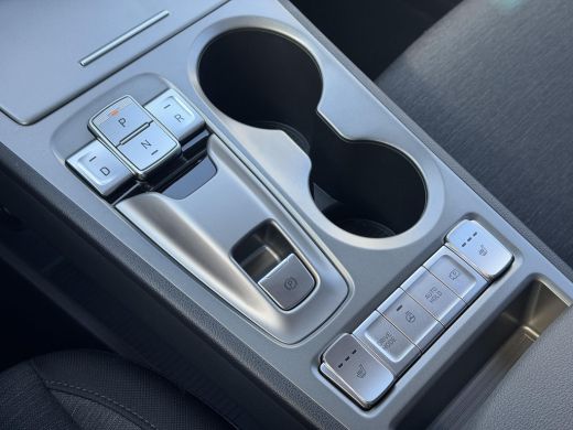 Hyundai Kona EV Comfort Smart 39 kWh / Accu SOH 91% / Warmtepomp / Navigatie / Adaptieve Cruise / CCS Laden / ... ActivLease financial lease