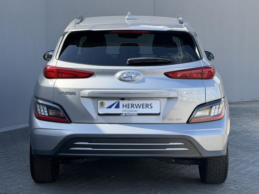 Hyundai Kona EV Comfort Smart 39 kWh / Accu SOH 91% / Warmtepomp / Navigatie / Adaptieve Cruise / CCS Laden / ... ActivLease financial lease