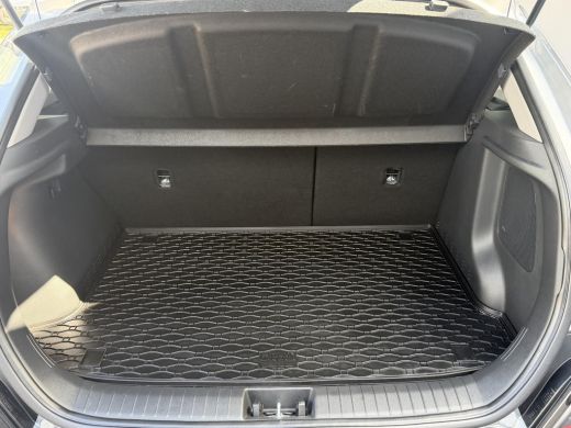 Hyundai Kona EV Comfort Smart 39 kWh / Accu SOH 91% / Warmtepomp / Navigatie / Adaptieve Cruise / CCS Laden / ... ActivLease financial lease