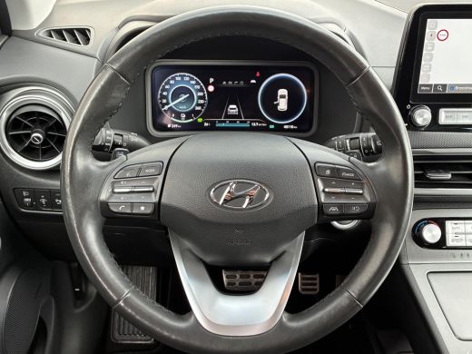Hyundai Kona Kona EV Fashion 39 kWh / SOH 95% / Fabrieksgarantie t/m 05-2027 / Dealer Onderhouden / Apple Carp... ActivLease financial lease