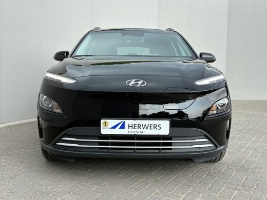 Hyundai Kona Kona EV Fashion 39 kWh / SOH 95% / Fabrieksgarantie t/m 05-2027 / Dealer Onderhouden / Apple Carp... ActivLease financial lease