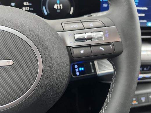 Hyundai Kona Long Range Pure Edition 64.8 kWh / Nieuw Uit Voorraad Leverbaar / Navigatie / Cruise Control Adap... ActivLease financial lease