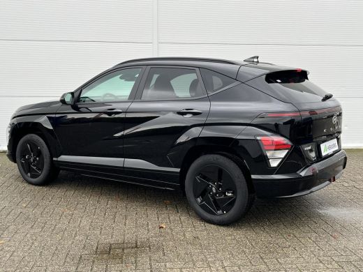 Hyundai Kona Long Range Pure Edition 64.8 kWh / Nieuw Uit Voorraad Leverbaar / Navigatie / Cruise Control Adap... ActivLease financial lease