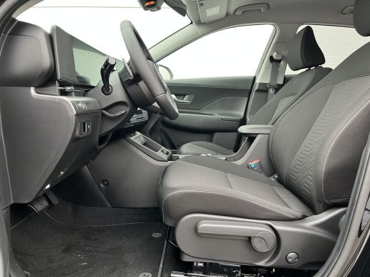 Hyundai Kona Long Range Pure Edition 64.8 kWh / Nieuw Uit Voorraad Leverbaar / Navigatie / Cruise Control Adap... ActivLease financial lease