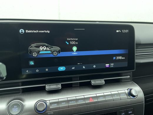 Hyundai Kona Long Range Pure Edition 64.8 kWh / Nieuw Uit Voorraad Leverbaar / Navigatie / Cruise Control Adap... ActivLease financial lease