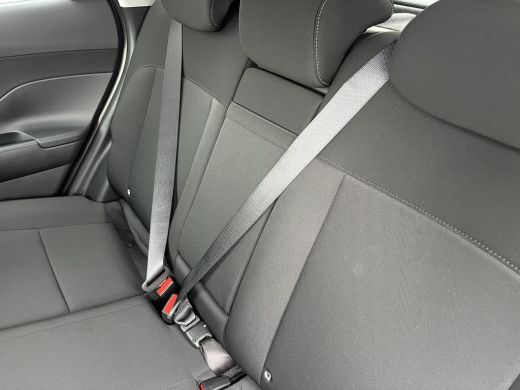 Hyundai Kona Long Range Pure Edition 64.8 kWh / Nieuw Uit Voorraad Leverbaar / Navigatie / Cruise Control Adap... ActivLease financial lease