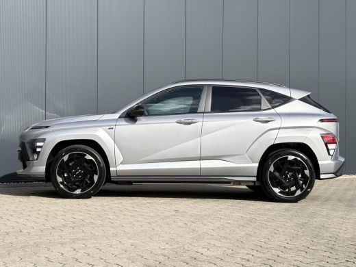 Hyundai Kona N Line Business 64.8 kWh / Uit Voorraad Leverbaar / Nieuw / Navigatie / Stoelverwarming & Stuurwi... ActivLease financial lease