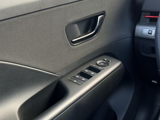 Hyundai Kona N Line Business 64.8 kWh / Warmtepomp / BOSE Audio / V2L Interieur / Achteruitrijcamera / Parkeer... ActivLease financial lease