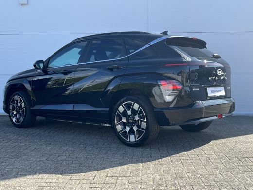 Hyundai Kona Premium 64.8 kWh / Uit Voorraad Leverbaar / Navigatie / Stoel verkoeling&Verwarming voorzijde / ActivLease financial lease