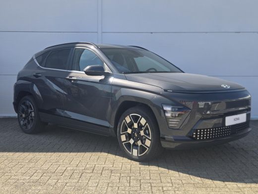 Hyundai Kona Premium 64.8 kWh ** nieuw uit voorraad leverbaar ** ActivLease financial lease