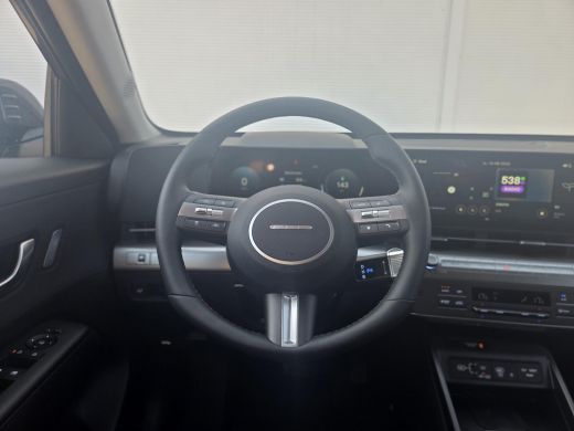 Hyundai Kona Premium 64.8 kWh ** nieuw uit voorraad leverbaar ** ActivLease financial lease