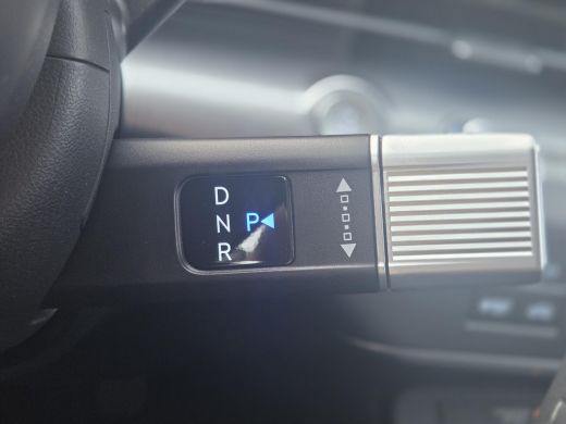 Hyundai Kona Premium 64.8 kWh ** nieuw uit voorraad leverbaar ** ActivLease financial lease