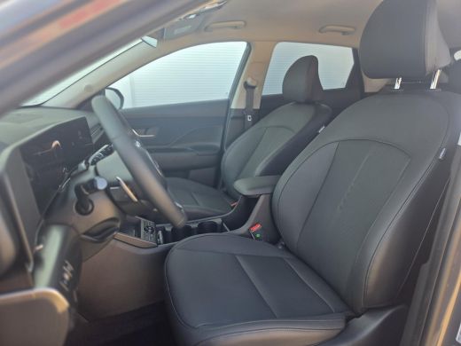 Hyundai Kona Premium 64.8 kWh ** nieuw uit voorraad leverbaar ** ActivLease financial lease