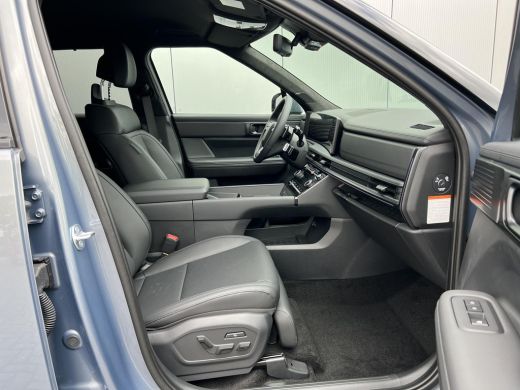 Hyundai Santa Fe 1.6 T-GDI PHEV Black Line 4WD 7p / &euro;5.000-,- korting !  / 288 pk met 1700 KG trekvermogen / 20" /... ActivLease financial lease