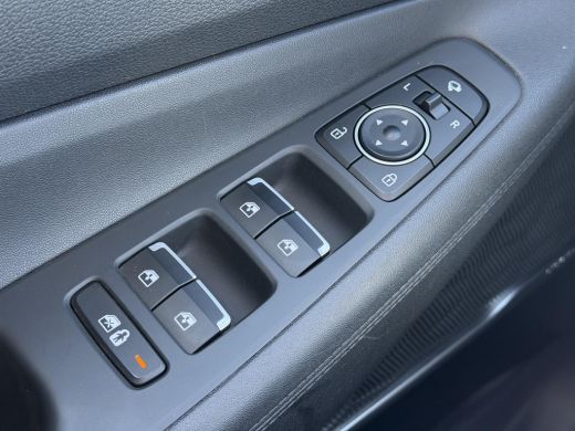 Hyundai Santa Fe 1.6 T-GDI PHEV Comfort Smart / Dealer onderhouden / Fabrieksgarantie tot 03-2028 / 1.350 kg trekh... ActivLease financial lease