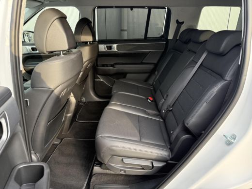 Hyundai Santa Fe 1.6 T-GDI PHEV Premium Plus 4WD 7p / Stoelkoeling / Stuur- & Stoelverwarming / BOSE Audio / Zwart... ActivLease financial lease