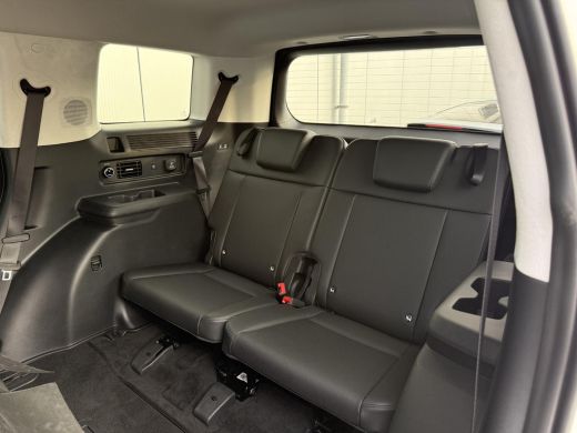 Hyundai Santa Fe 1.6 T-GDI PHEV Premium Plus 4WD 7p / Stoelkoeling / Stuur- & Stoelverwarming / BOSE Audio / Zwart... ActivLease financial lease