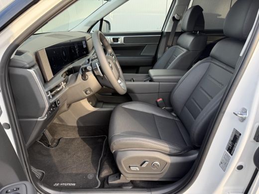 Hyundai Santa Fe 1.6 T-GDI PHEV Premium Plus 4WD 7p / Stoelkoeling / Stuur- & Stoelverwarming / BOSE Audio / Zwart... ActivLease financial lease