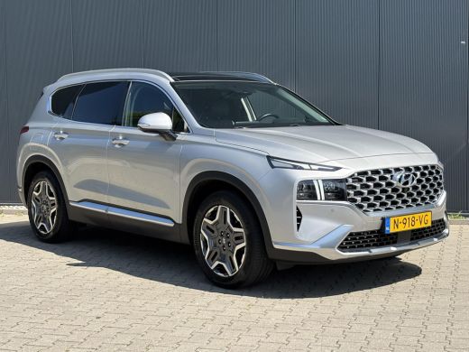 Hyundai Santa Fe 1.6 T-GDI PHEV Premium Sky 7p. SOH 100% / Elektrisch glazen panorama-dak / Automaat / All-season ... ActivLease financial lease