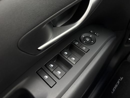 Hyundai Tucson 1.6 T-GDI PHEV Comfort / Uit Voorraad Leverbaar / Navigatie / Cruise Control Adaptief / ActivLease financial lease
