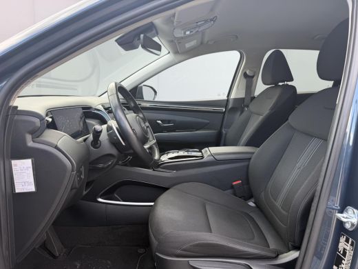 Hyundai Tucson 1.6 T-GDI PHEV Comfort Smart 4WD / Dealer Onderhouden / Fabrieksgarantie tot 9-2028 / Navigatie /... ActivLease financial lease