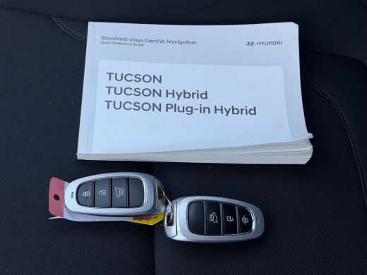 Hyundai Tucson 1.6 T-GDI PHEV Comfort Smart 4WD / Dealer Onderhouden / Fabrieksgarantie tot 9-2028 / Navigatie /... ActivLease financial lease