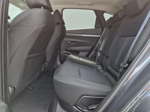 Hyundai Tucson 1.6 T-GDI PHEV Comfort Smart 4WD / Fabrieksgarantie tot 02-2029 / Dealer onderhouden / Glazen sch... ActivLease financial lease