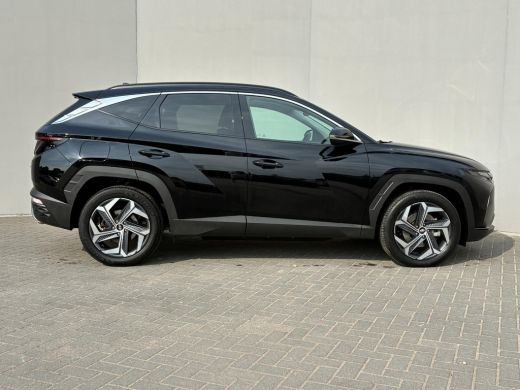 Hyundai Tucson 1.6 T-GDI PHEV Comfort Smart 4WD / Fabrieksgarantie tot 05-2027 / Dealer onderhouden / Navigatie ... ActivLease financial lease