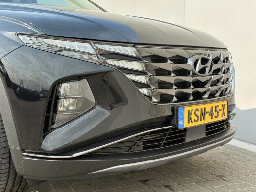 Hyundai Tucson 1.6 T-GDI PHEV Comfort Smart 4WD / Fabrieksgarantie tot 05-2027 / Dealer onderhouden / Navigatie ... ActivLease financial lease