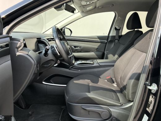 Hyundai Tucson 1.6 T-GDI PHEV Comfort Smart 4WD / Fabrieksgarantie tot 05-2027 / Dealer onderhouden / Navigatie ... ActivLease financial lease