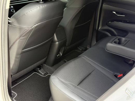 Hyundai Tucson 1.6 T-GDI PHEV Comfort Smart / Elektrische Achterklep / Stoel+Stuur Verwarming / Achteruitrij Cam... ActivLease financial lease