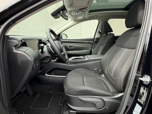 Hyundai Tucson 1.6 T-GDI PHEV Comfort Smart Sky 4WD / Dealer Onderhouden / SOH 100% / Panoramadak / Adaptief Cru... ActivLease financial lease
