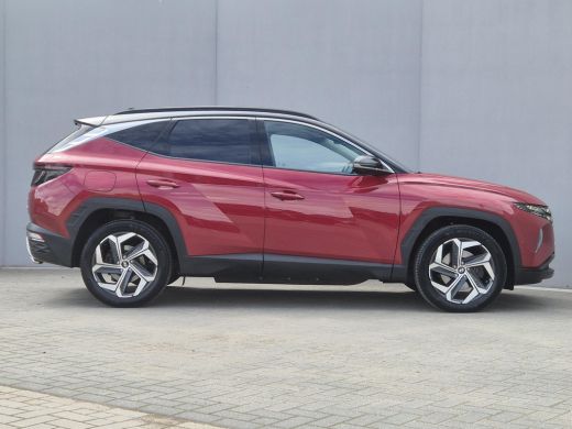 Hyundai Tucson 1.6 T-GDI PHEV Premium 4WD / Fabrieksgarantie tot 10-2027 / Dealer onderhouden / Trekgewicht 1350... ActivLease financial lease