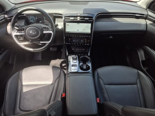 Hyundai Tucson 1.6 T-GDI PHEV Premium 4WD / Fabrieksgarantie tot 10-2027 / Dealer onderhouden / Trekgewicht 1350... ActivLease financial lease
