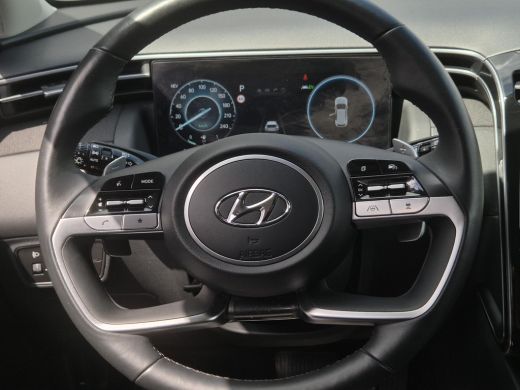 Hyundai Tucson 1.6 T-GDI PHEV Premium 4WD / Fabrieksgarantie tot 10-2027 / Dealer onderhouden / Trekgewicht 1350... ActivLease financial lease