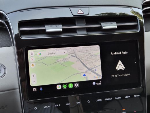 Hyundai Tucson 1.6 T-GDI PHEV Premium Sky 4WD / Glazen schuif- en kanteldak / Rondomzicht camera / Trekgewicht 1... ActivLease financial lease