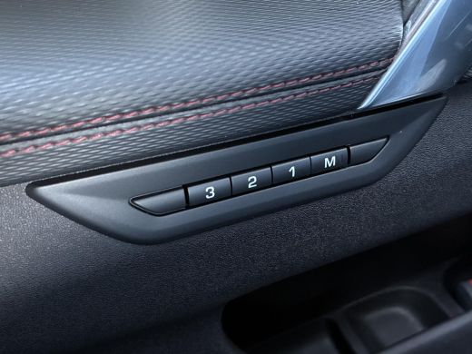 Land Rover Discovery Sport P300e 1.5 R-Dynamic HSE / Dealer Onderhouden / NL auto / Afneembare Trekhaak (1.600KG) / PHEV / A... ActivLease financial lease