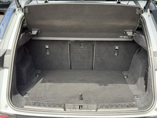 Land Rover Range Rover Evoque 1.5 P300e AWD HSE / Schuif Kantel Dak / Elektrische Stoelen met Geheugen / Elektrische Achterklep... ActivLease financial lease